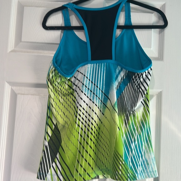 3/$20 xersion  large tank - Picture 3 of 3